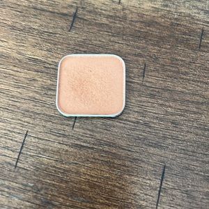 Seint eyeshadow in BUBBA